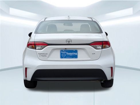 Used 2024 Toyota Corolla LE image 5