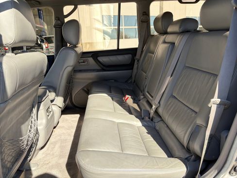 Used 2003 Toyota Land Cruiser AWD/4WD image 26