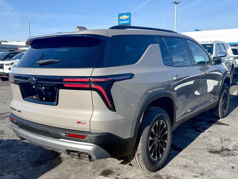 New 2026 Chevrolet Traverse Z71 w/ LPO, Floor Liner Package image 7