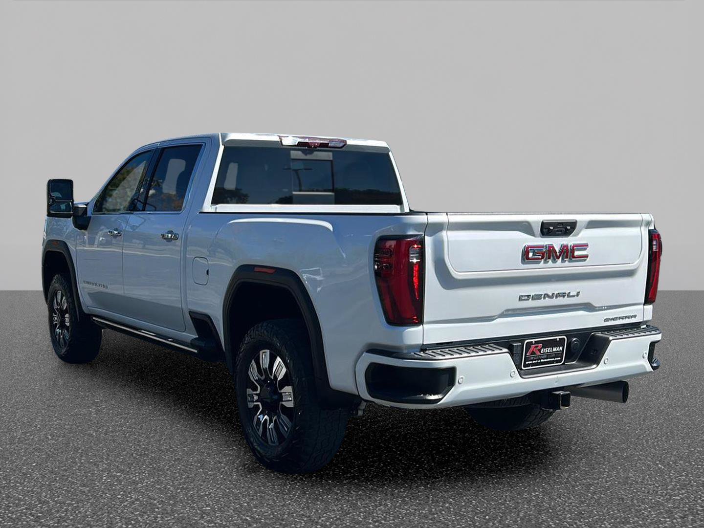 Certified 2024 GMC Sierra 2500 Denali w/ Denali Reserve Package AWD/4WD image 3