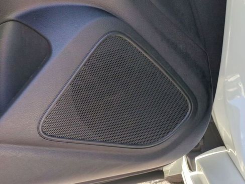 Used 2018 Nissan Maxima Platinum image 11