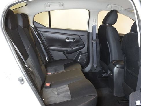Used 2024 Nissan Sentra SR FWD image 28