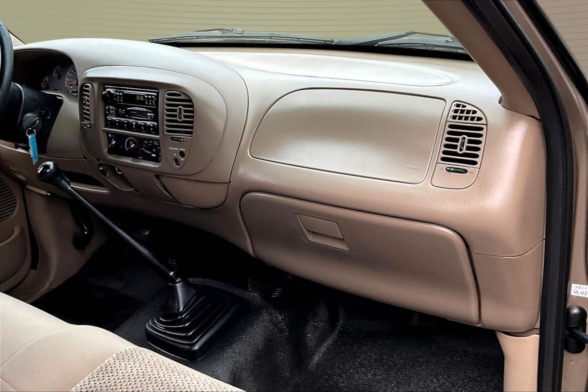 Used 2003 Ford F150 XL RWD image 24