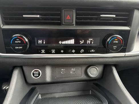 Used 2023 Nissan Rogue SV AWD/4WD image 20