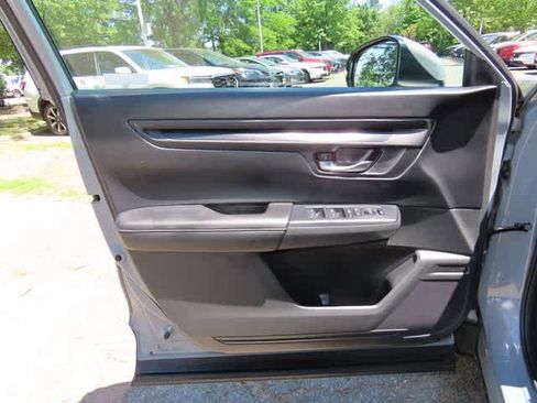 Used 2023 Honda CR-V LX image 15