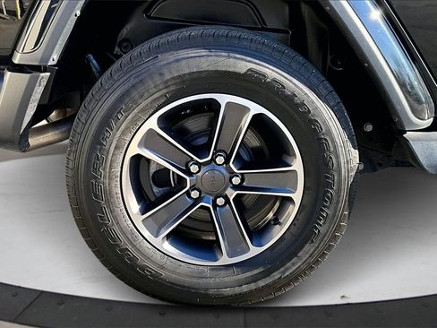 Certified 2023 Jeep Wrangler Sahara w/ Safety Group image 35