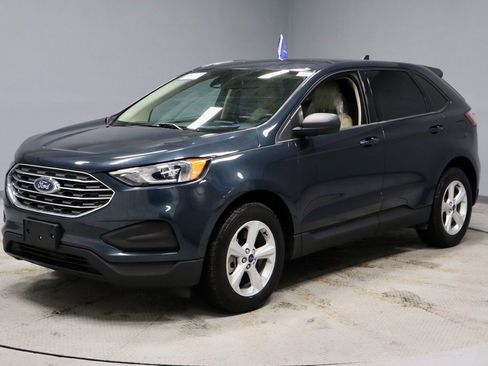 Certified 2022 Ford Edge SE image 8