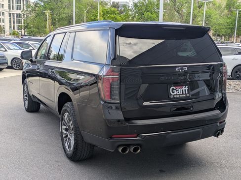 Used 2025 Chevrolet Suburban Z71 AWD/4WD image 6