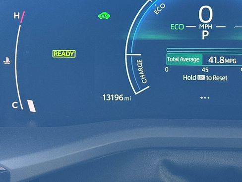Certified 2025 Toyota Camry SE image 25