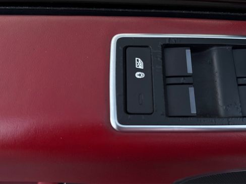 Used 2017 Land Rover Range Rover Autobiography image 36