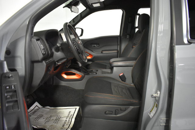 Used 2025 Nissan Frontier PRO-4X w/ Pro Convenience Package AWD/4WD image 11