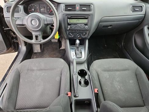Used 2011 Volkswagen Jetta S image 17