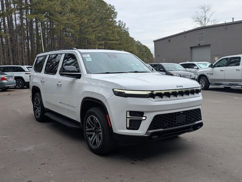 New 2026 Jeep Grand Wagoneer 4WD w/ Premium Group I image 3