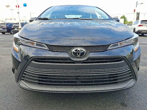 New 2026 Toyota Corolla LE FWD image 2