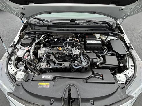 Used 2025 Toyota Corolla XSE image 30