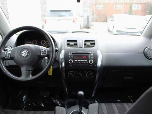 Used 2012 Suzuki SX4 AWD Hatchback image 27