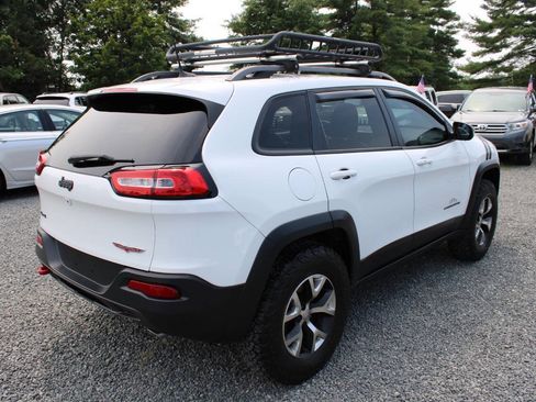 Used 2016 Jeep Cherokee Trailhawk w/ Comfort/Convenience Group AWD/4WD image 7