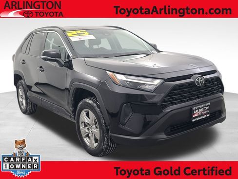 Used 2025 Toyota RAV4 XLE image 1
