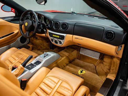 Used 2001 Ferrari 360 Spider RWD image 13
