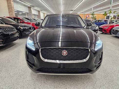 Used 2020 Jaguar E-PACE SE image 2