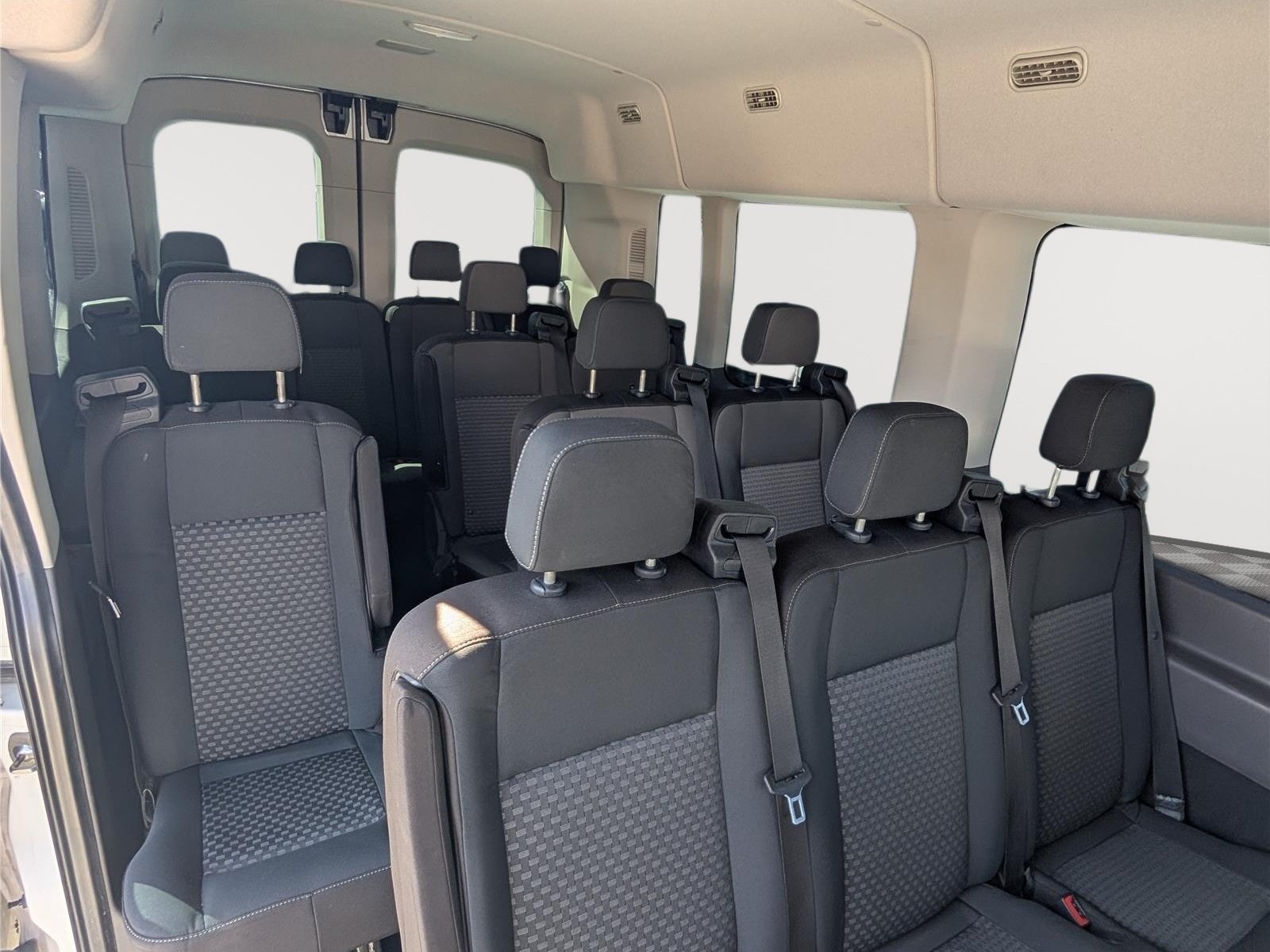 Used 2020 Ford Transit 350 XLT RWD image 12