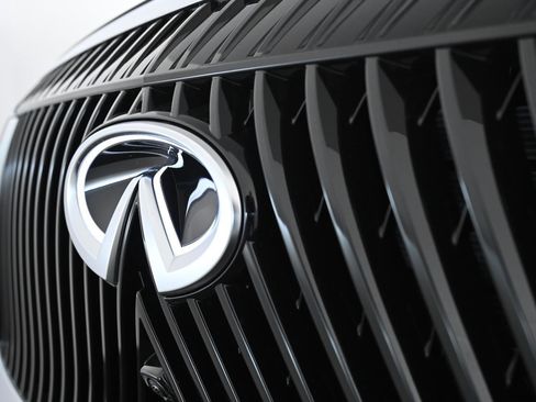 New 2026 INFINITI QX80 Luxe image 10