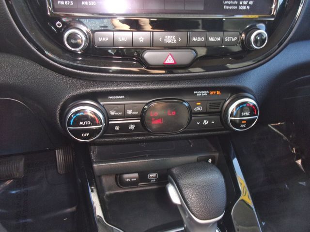 Used 2022 Kia Soul S FWD image 21