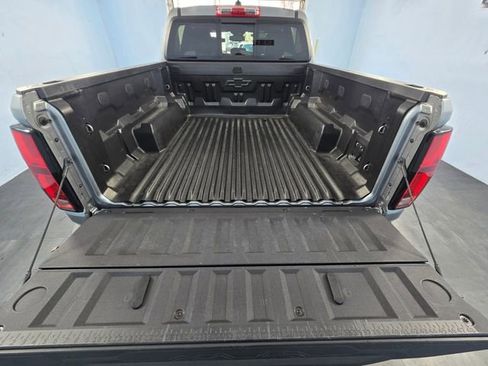 Used 2024 Chevrolet Colorado Z71 w/ Z71 Convenience Package 2 image 13