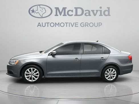 Used 2012 Volkswagen Jetta SE FWD image 5