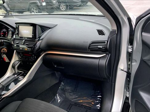 Used 2023 Mitsubishi Eclipse Cross ES AWD/4WD image 18
