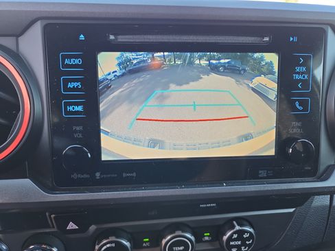 Certified 2019 Toyota Tacoma TRD Sport AWD/4WD image 23