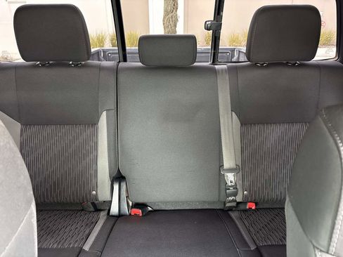 Used 2017 Toyota Tundra SR5 image 33