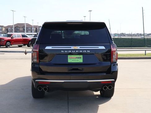 Used 2023 Chevrolet Suburban High Country w/ Max Trailering Package image 6