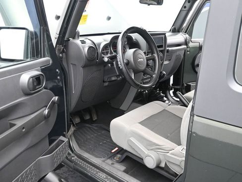Used 2010 Jeep Wrangler Sport image 12
