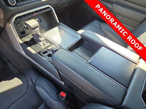 Used 2024 Toyota Sequoia Platinum image 25