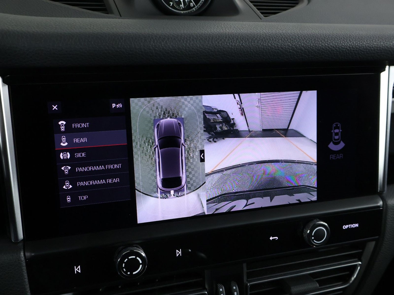 Certified 2024 Porsche Macan S AWD/4WD image 17