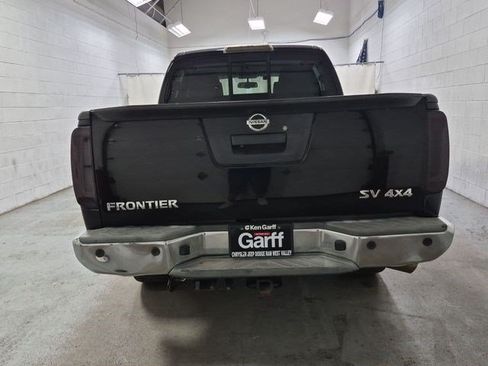 Used 2014 Nissan Frontier SV w/ SV Value Truck Package AWD/4WD image 7