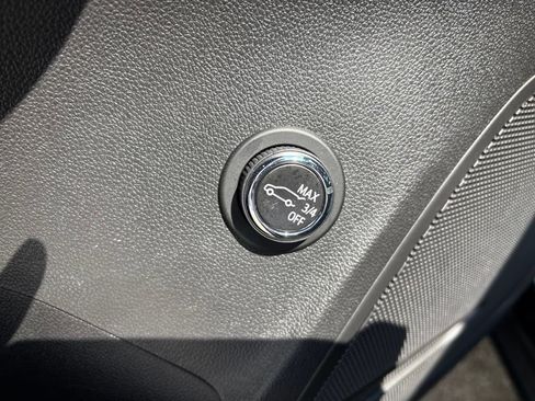 Certified 2023 Buick Envision Essence AWD/4WD image 16