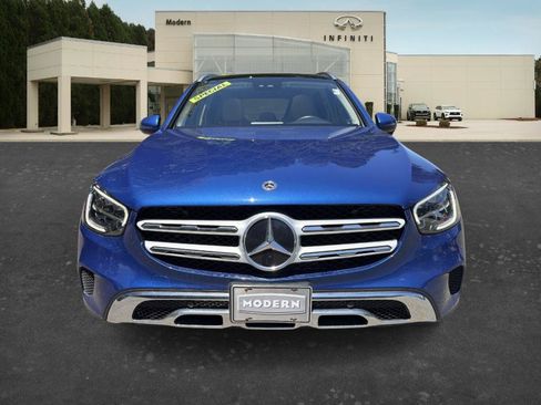 Used 2022 Mercedes-Benz GLC 300 image 2