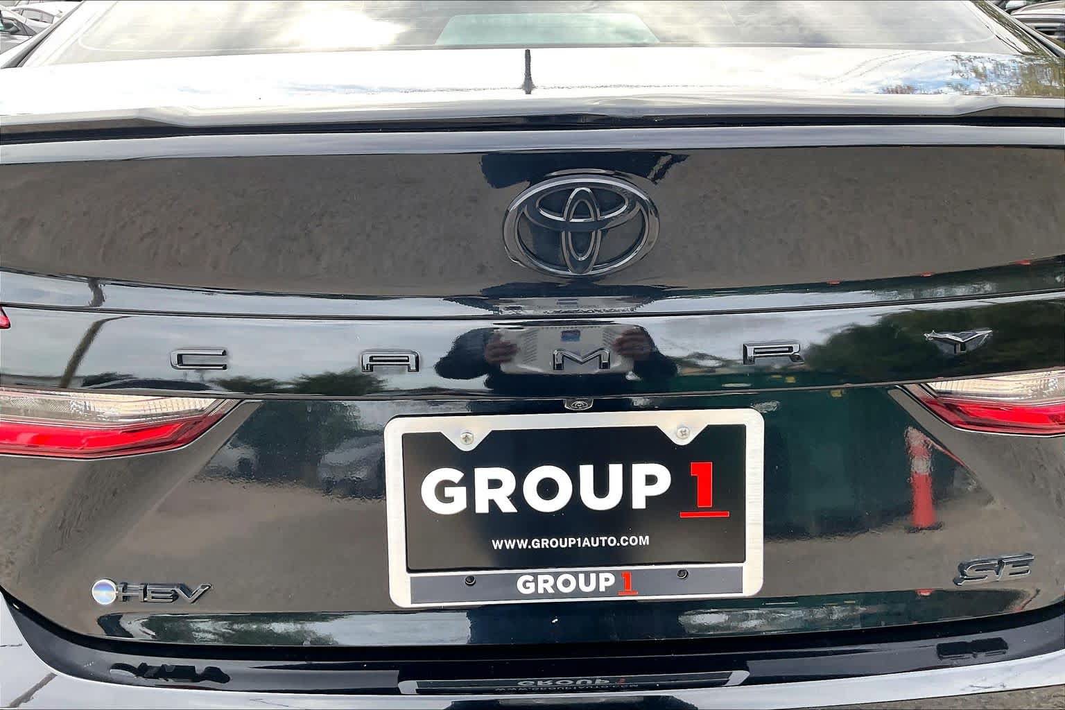 Used 2025 Toyota Camry SE w/ Convenience Package FWD image 10