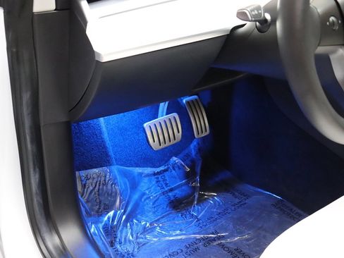 Used 2020 Tesla Model 3 Performance image 38