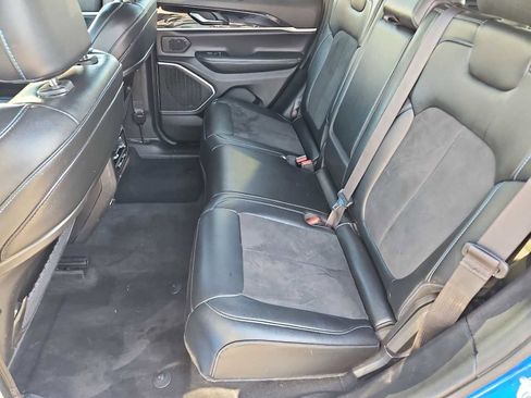 Used 2022 Jeep Grand Cherokee Trailhawk w/ Advanced Protech Group II image 20