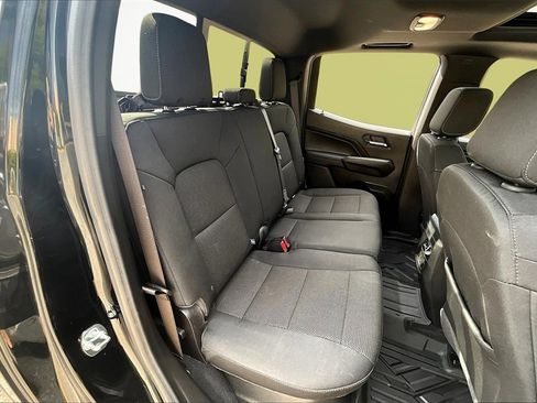 Used 2024 Chevrolet Colorado LT w/ LT Convenience Package II image 28