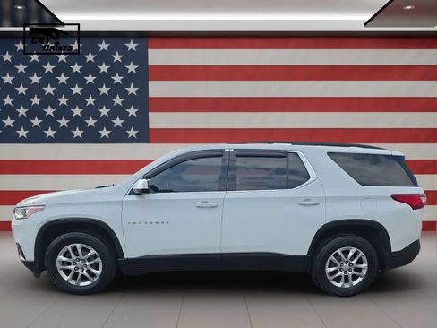 Used 2019 Chevrolet Traverse LT w/ LPO, Floor Liner Package AWD/4WD image 8