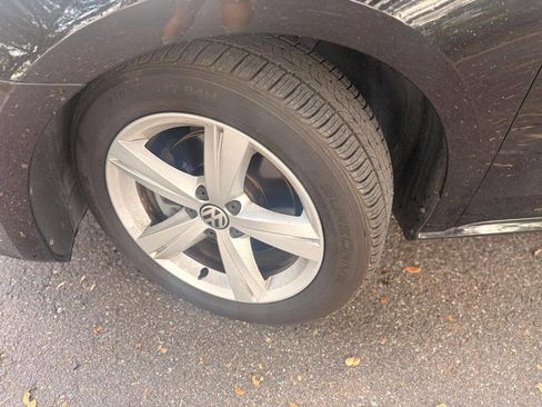 Used 2013 Volkswagen Passat 2.5 SE image 9