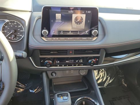 New 2026 Nissan Rogue SV image 9