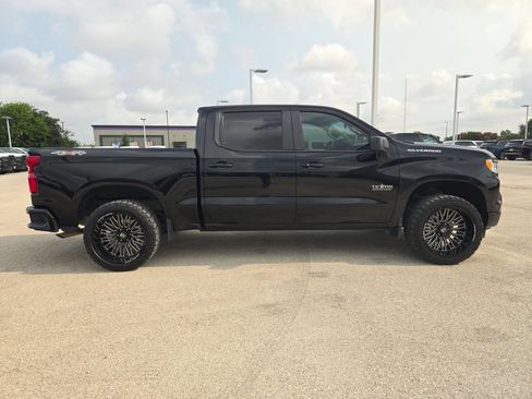 Used 2024 Chevrolet Silverado 1500 RST AWD/4WD image 2