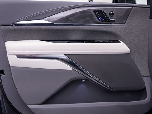 New 2026 Cadillac Escalade IQ Sport 1 w/ LPO, ONYX Package AWD/4WD image 12