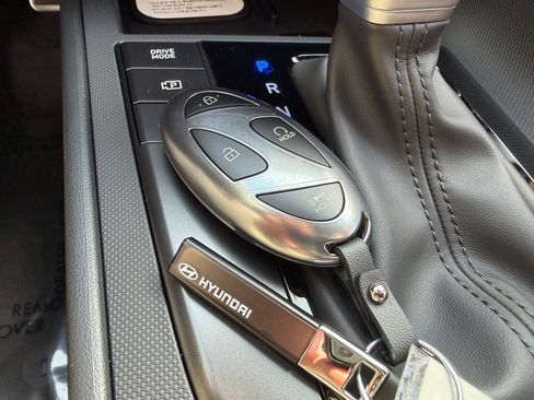 New 2026 Hyundai Elantra Sport FWD image 36