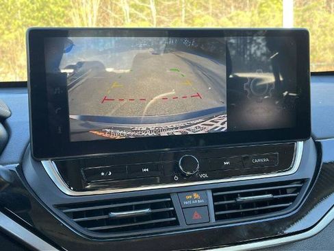 Certified 2025 Nissan Altima 2.5 SR w/ SR Premium Package image 3